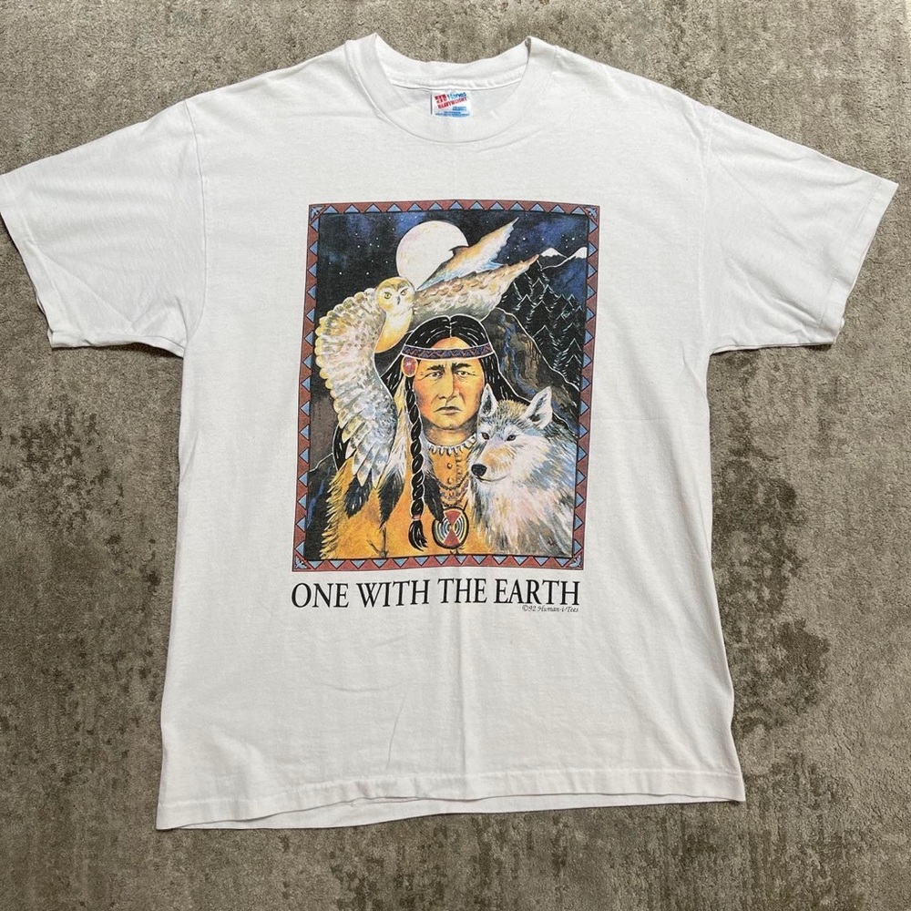 ONE WITH THE EARTH - Vintage T